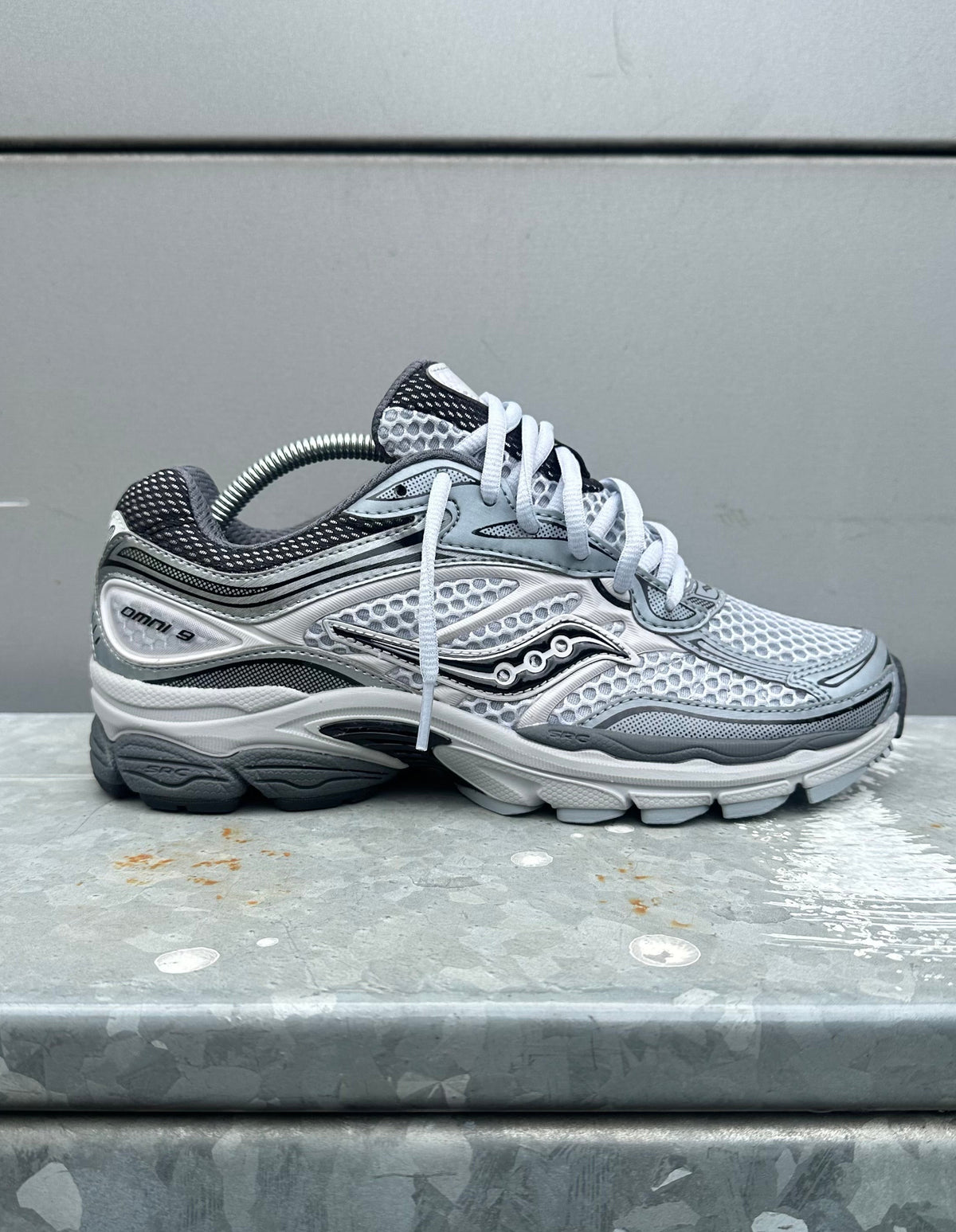 Saucony Pro Grid Omni 9 ‘Microchip’