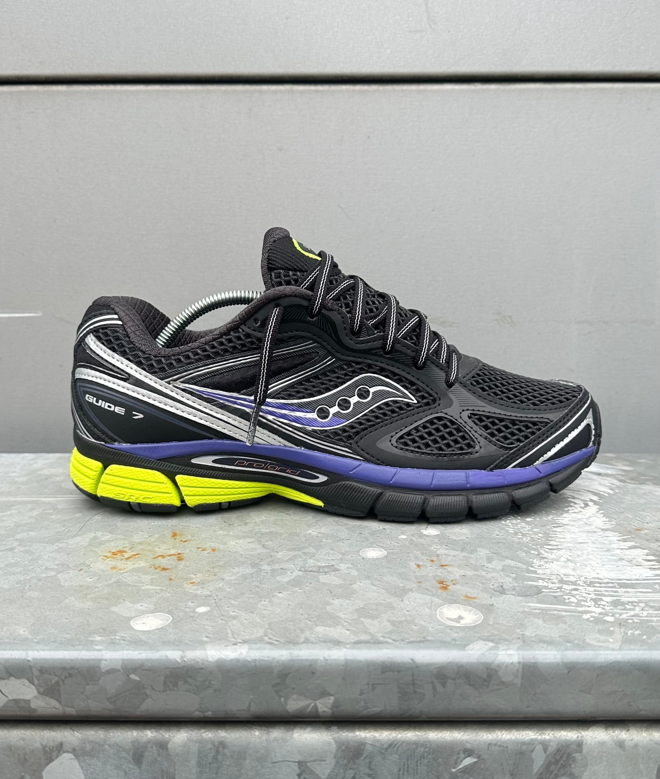 Saucony Progrid Guide Trainer 'Black & Purple'