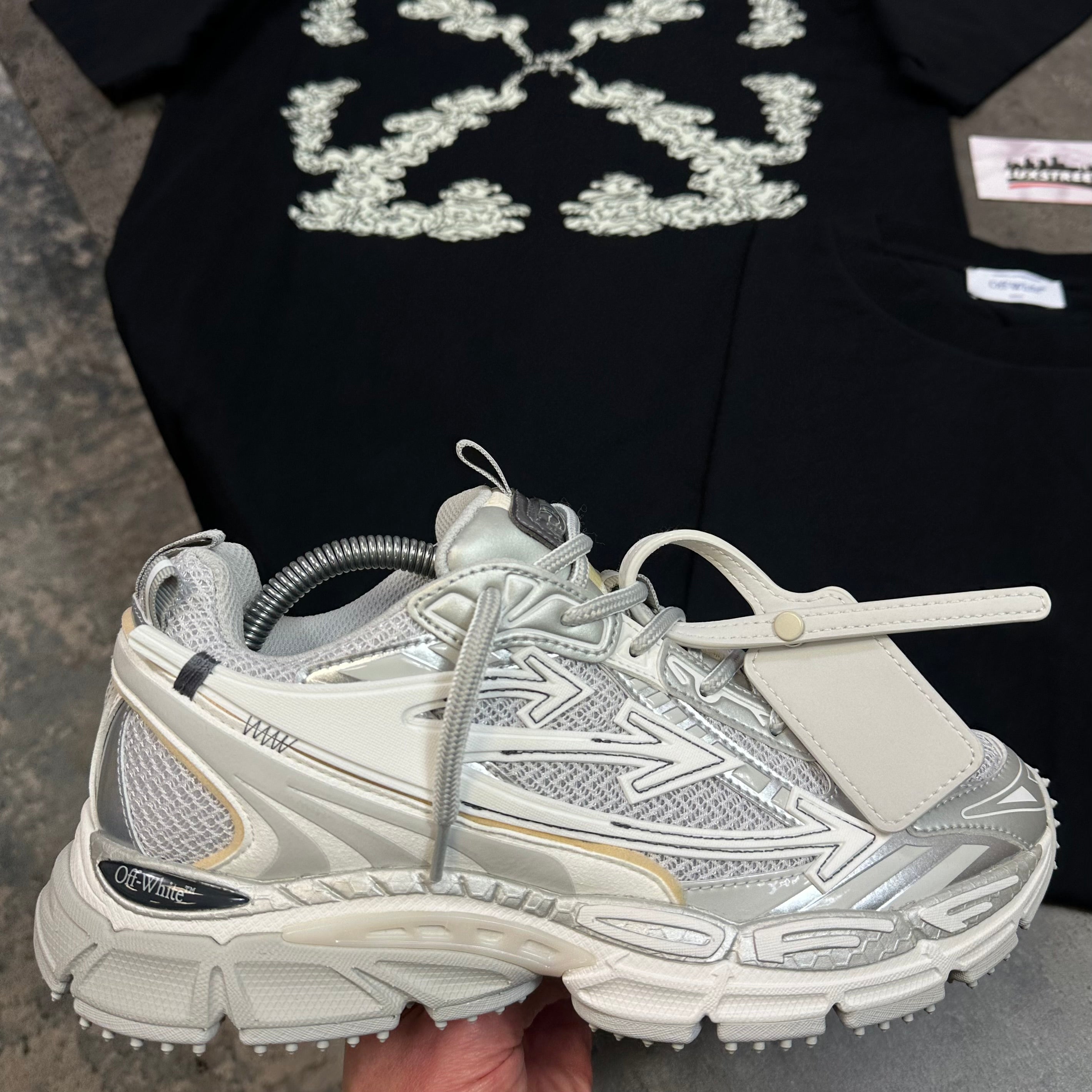 Off-White Low Top Sneakers 'White’