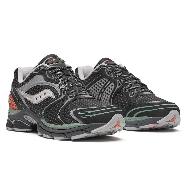 Saucony Triumph 4 ‘Black Khaki’