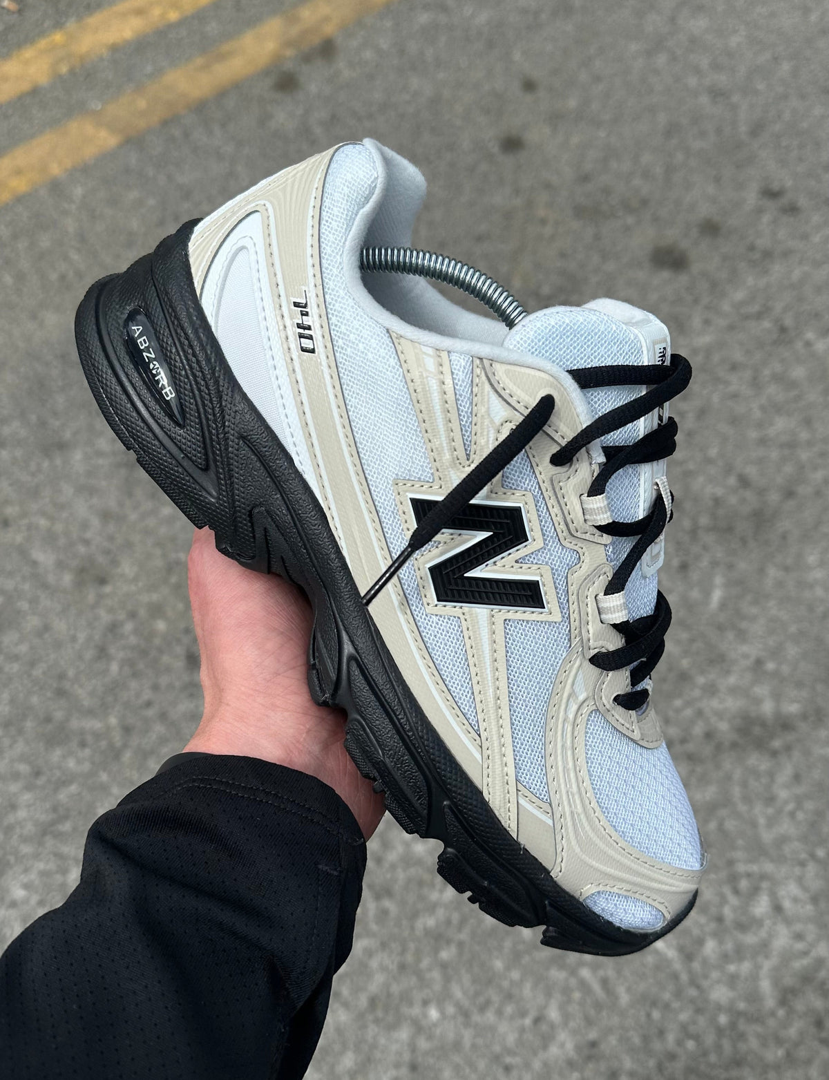 New Balance 740 Trainers ‘Black Stone’