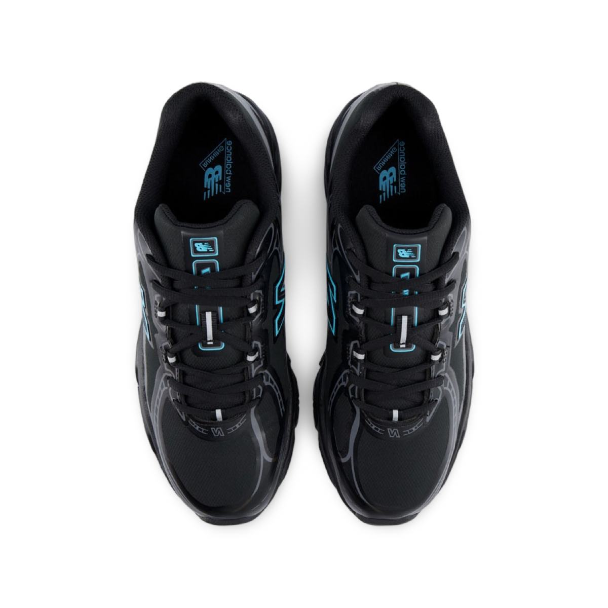 New Balance 740 Trainers ‘Black Aqua’