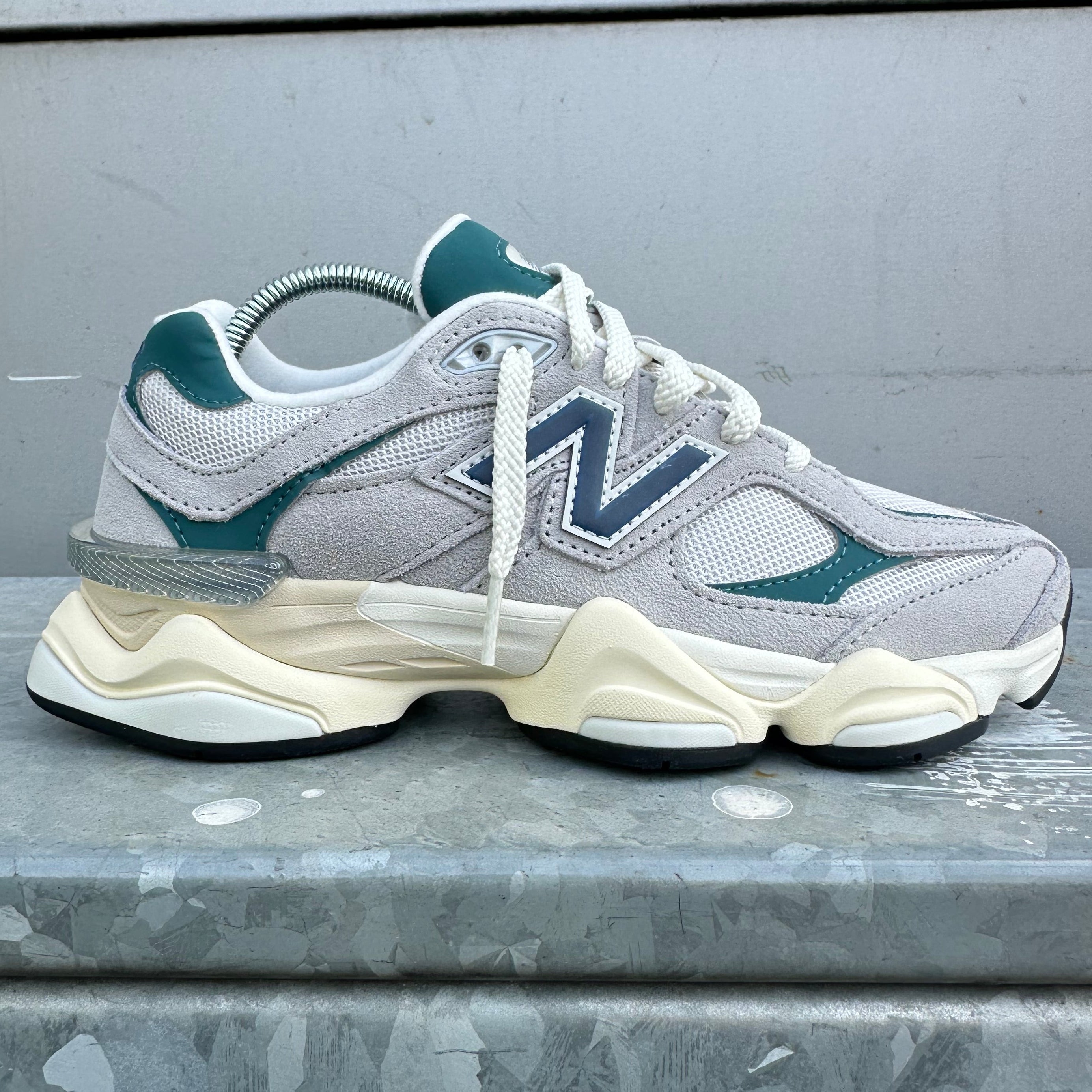 New Balance 9060 Trainers 'Grey Green' (W)
