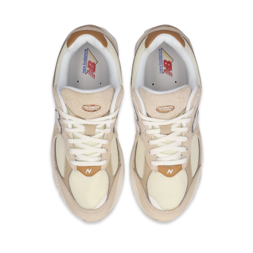 New Balance 2002r Trainers 'Nude' (W)